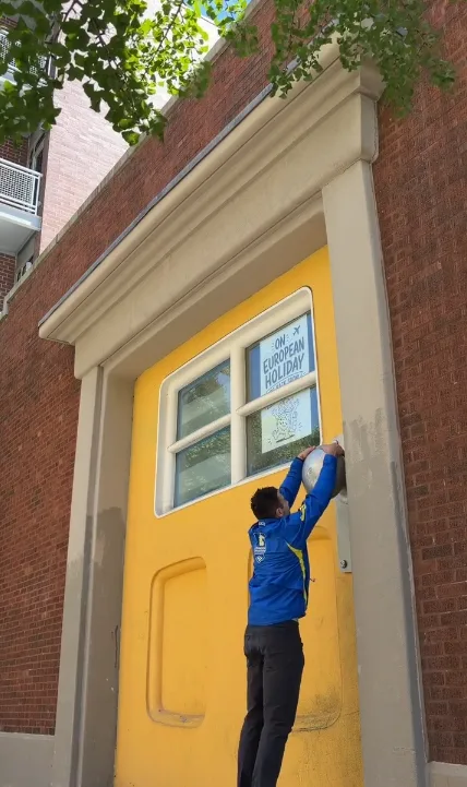 Cam exploring a distinctive Chicago location