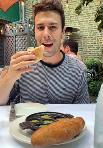 Cam discovering a Chicago restaurant