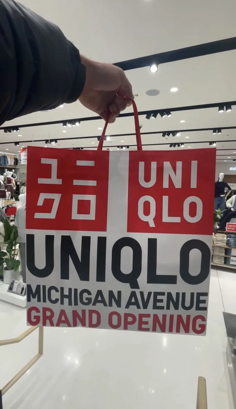 UNIQLO Michigan Avenue flagship store campaign